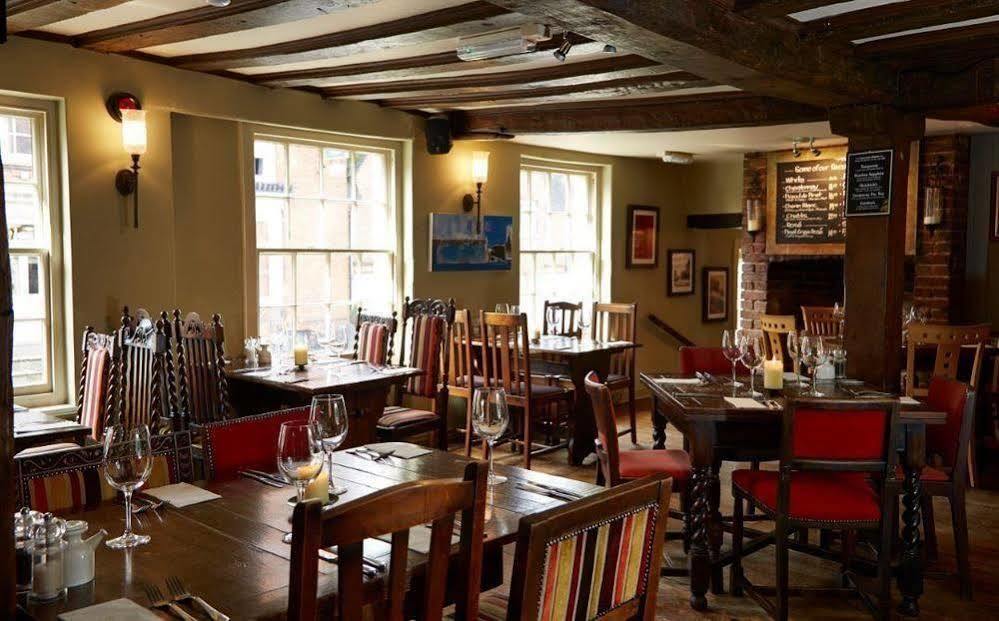 The Bell Hotel & Inn By Greene King Inns ウォーバン エクステリア 写真