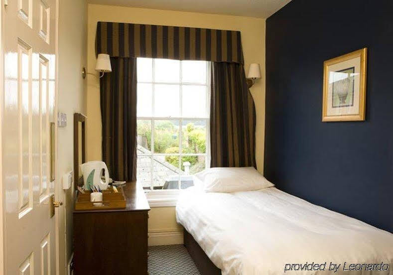 The Bell Hotel & Inn By Greene King Inns ウォーバン エクステリア 写真